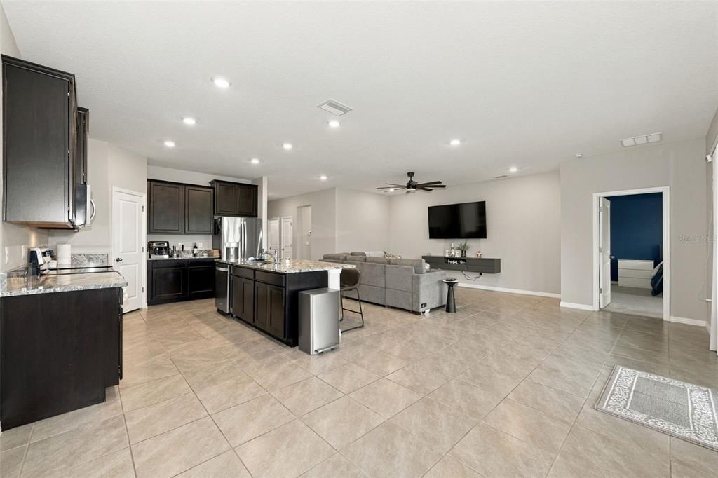 For Sale: $399,000 (4 beds, 2 baths, 2035 Square Feet)