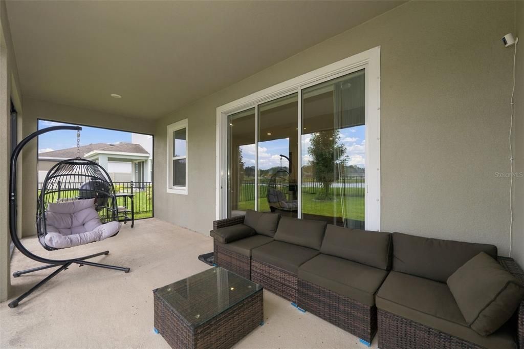 For Sale: $399,000 (4 beds, 2 baths, 2035 Square Feet)