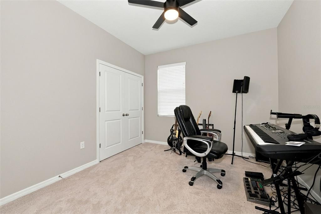 For Sale: $399,000 (4 beds, 2 baths, 2035 Square Feet)