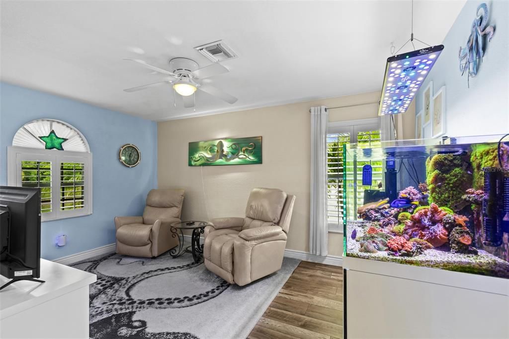 For Sale: $500,000 (3 beds, 2 baths, 2082 Square Feet)