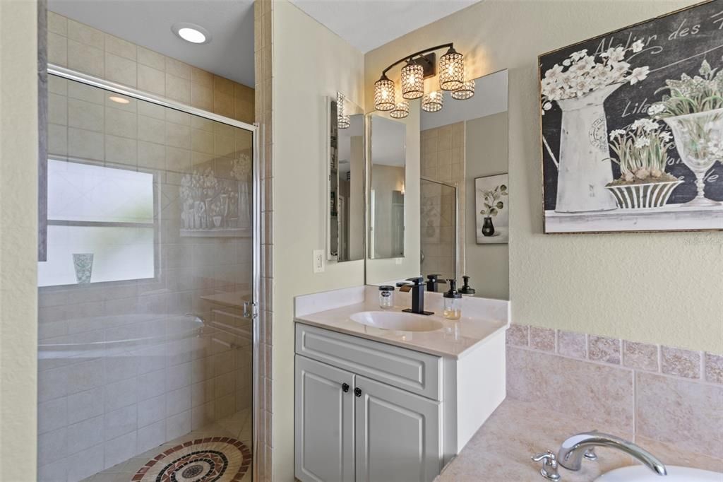 For Sale: $500,000 (3 beds, 2 baths, 2082 Square Feet)