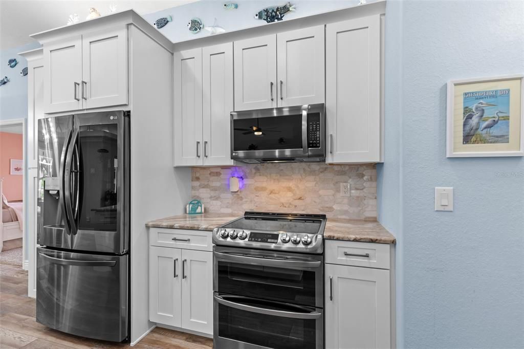 For Sale: $500,000 (3 beds, 2 baths, 2082 Square Feet)