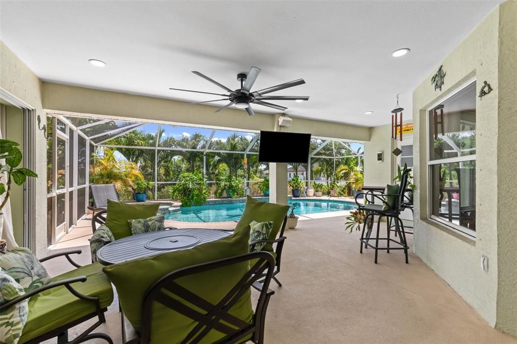 For Sale: $500,000 (3 beds, 2 baths, 2082 Square Feet)