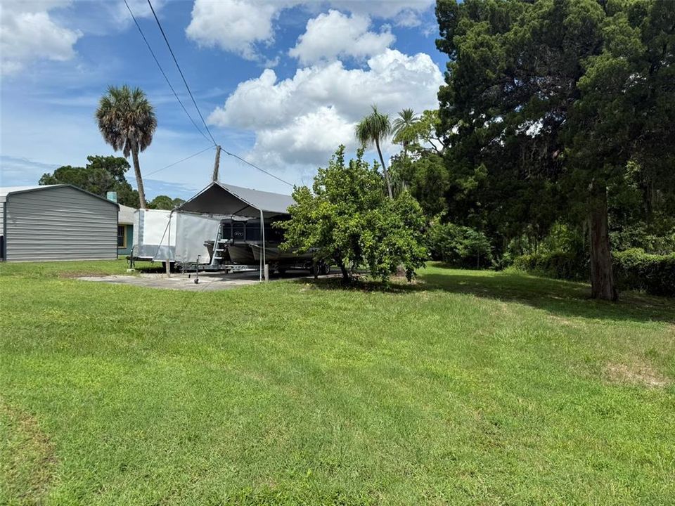 На продажу: $99,900 (0.20 acres)