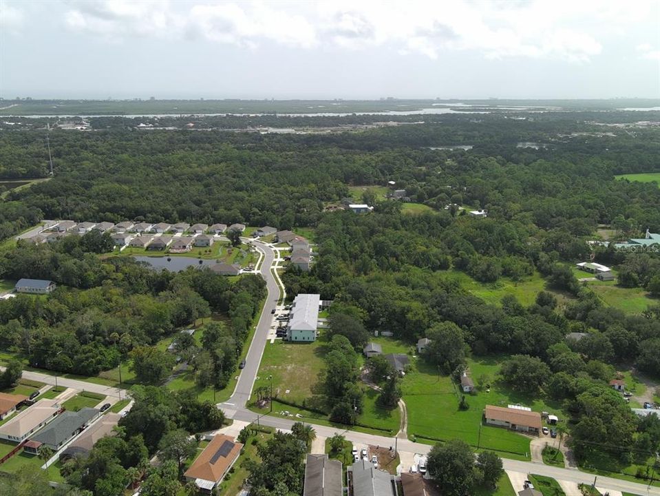 待售: $395,000 (0.14 acres)