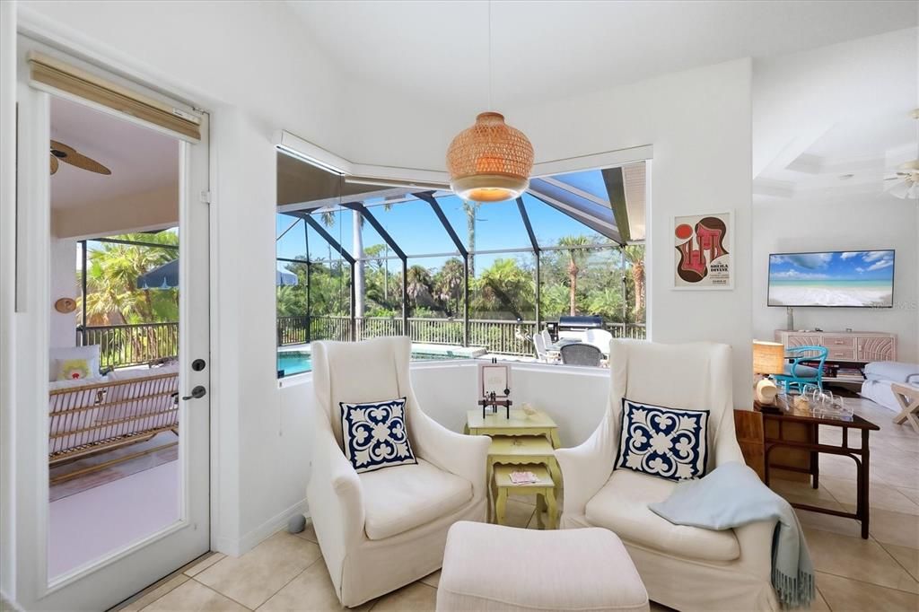 En Venta: $549,000 (3 camas, 2 baños, 2111 Pies cuadrados)