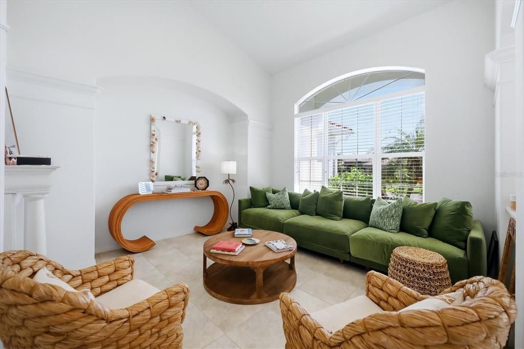 En Venta: $549,000 (3 camas, 2 baños, 2111 Pies cuadrados)