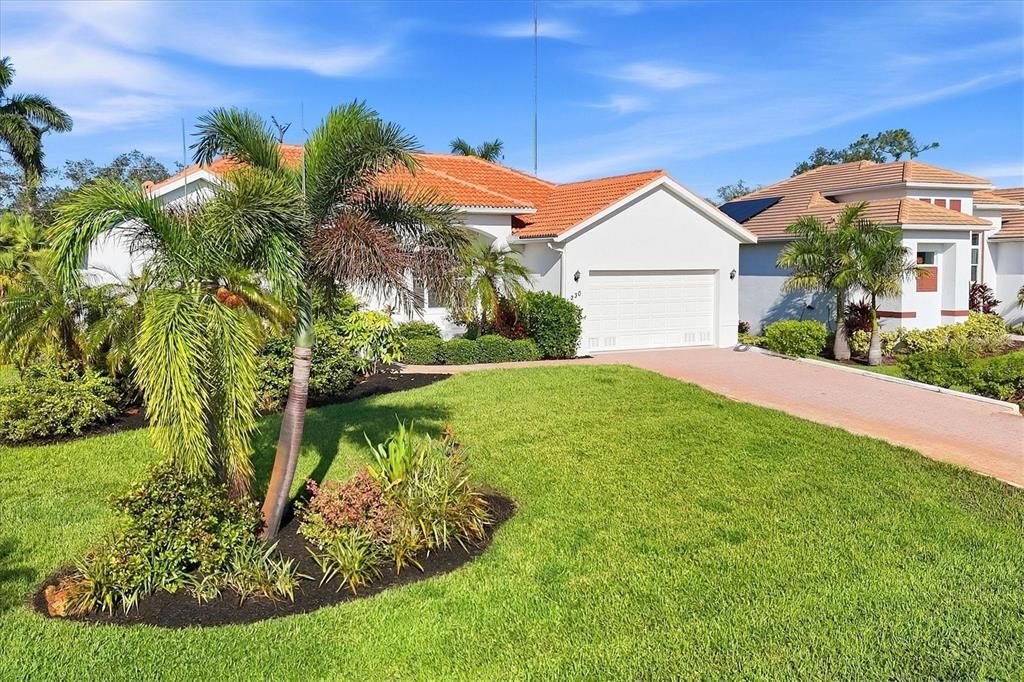En Venta: $549,000 (3 camas, 2 baños, 2111 Pies cuadrados)