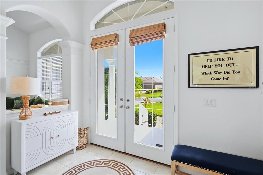 En Venta: $549,000 (3 camas, 2 baños, 2111 Pies cuadrados)