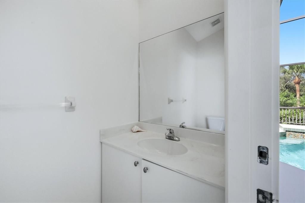 En Venta: $549,000 (3 camas, 2 baños, 2111 Pies cuadrados)