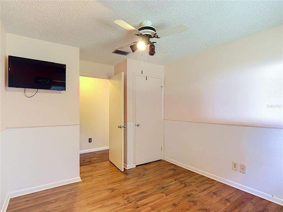 For Sale: $369,500 (3 beds, 2 baths, 1535 Square Feet)