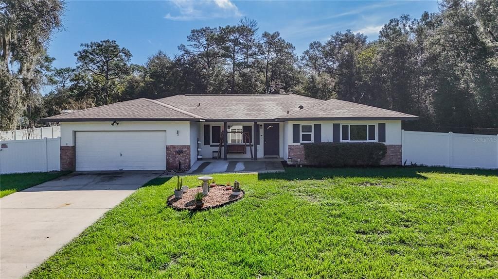 For Sale: $369,500 (3 beds, 2 baths, 1535 Square Feet)