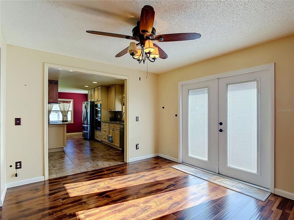 For Sale: $369,500 (3 beds, 2 baths, 1535 Square Feet)