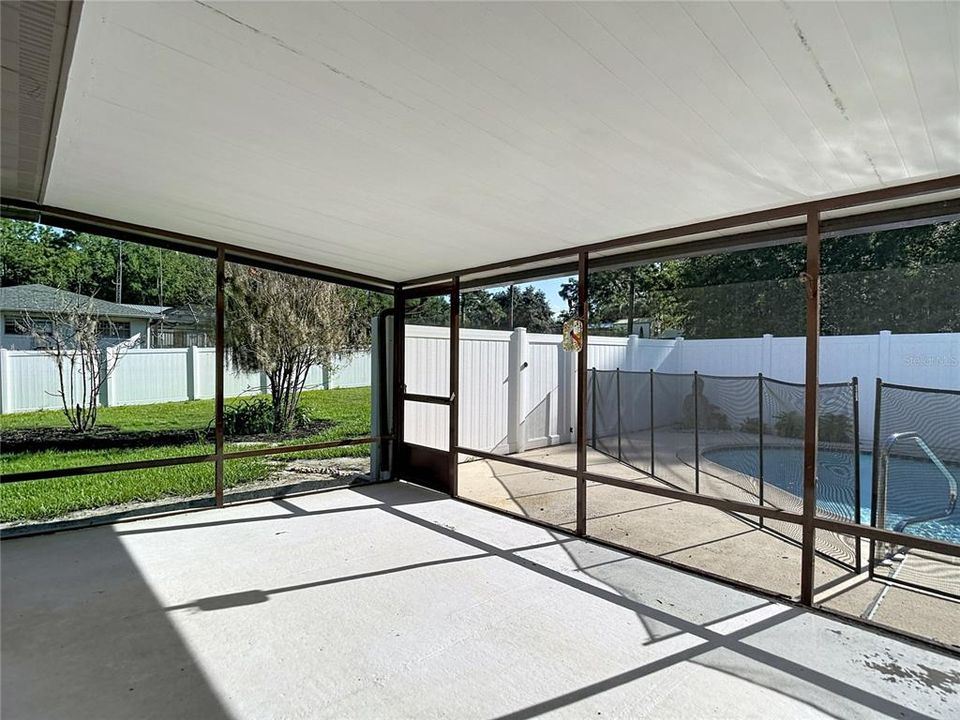 For Sale: $369,500 (3 beds, 2 baths, 1535 Square Feet)