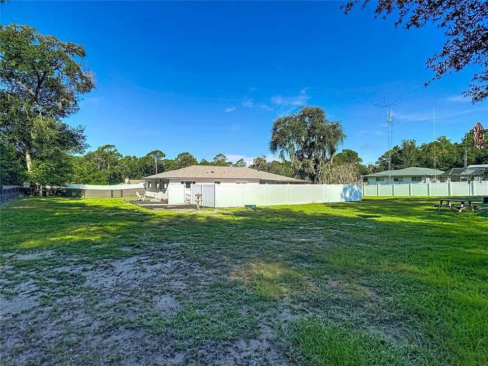 For Sale: $369,500 (3 beds, 2 baths, 1535 Square Feet)