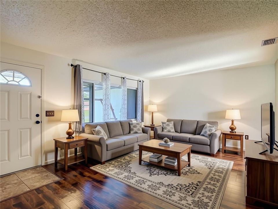For Sale: $369,500 (3 beds, 2 baths, 1535 Square Feet)