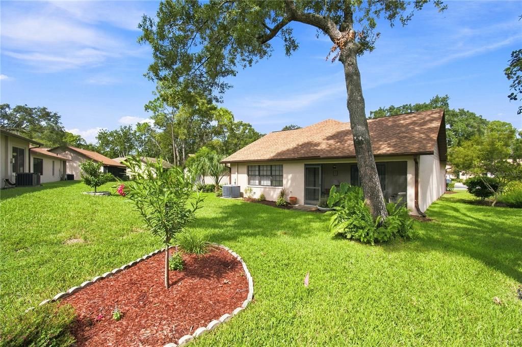 For Sale: $265,000 (2 beds, 2 baths, 1427 Square Feet)