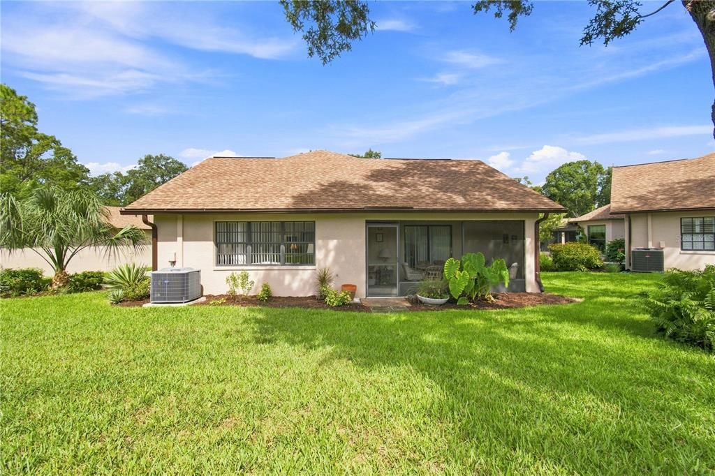 For Sale: $265,000 (2 beds, 2 baths, 1427 Square Feet)