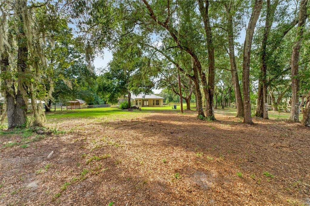 For Sale: $399,900 (3 beds, 2 baths, 1941 Square Feet)