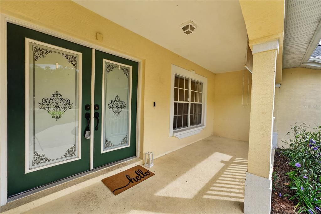 For Sale: $399,900 (3 beds, 2 baths, 1941 Square Feet)