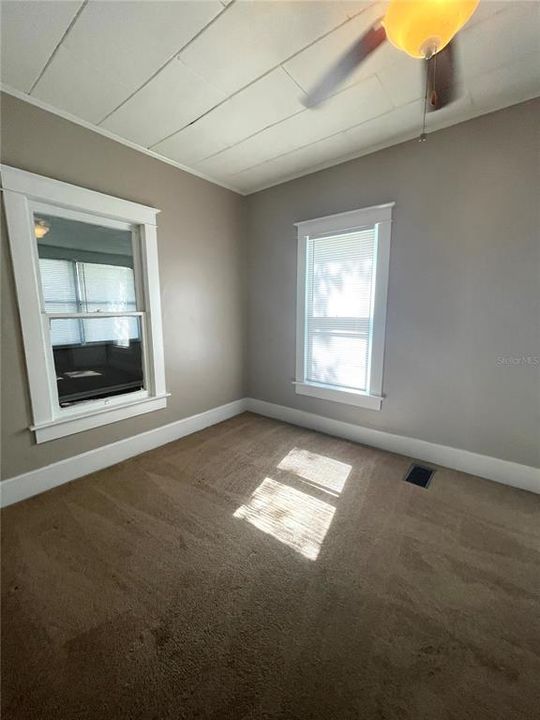 For Rent: $1,595 (3 beds, 1 baths, 1248 Square Feet)