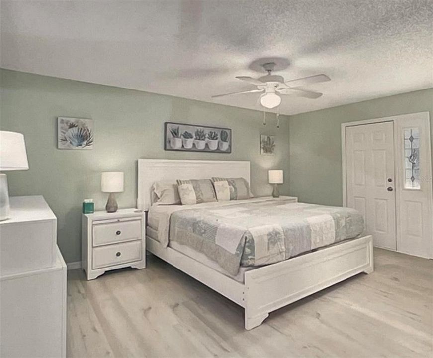For Sale: $394,900 (2 beds, 2 baths, 1121 Square Feet)