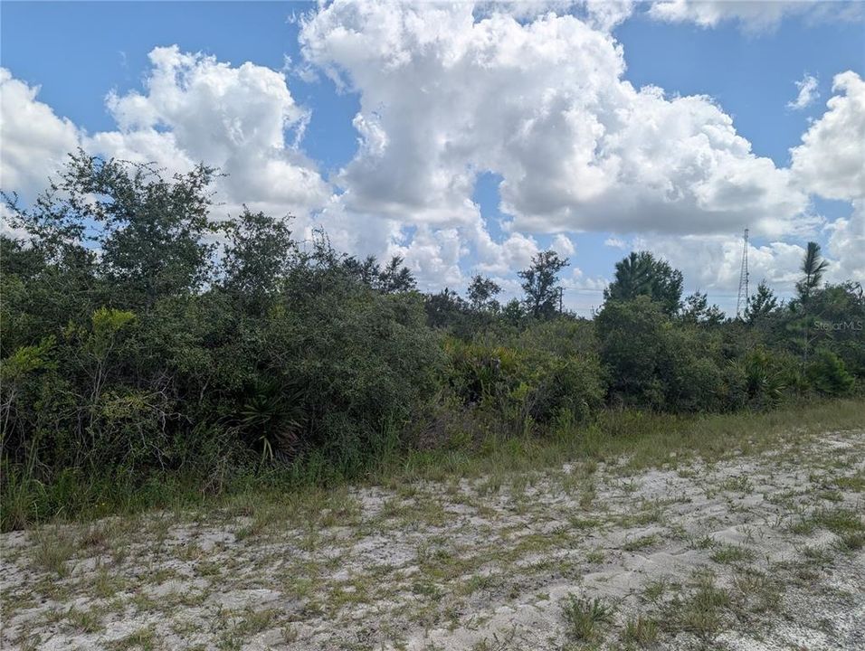 En Venta: $10,000 (0.52 acres)