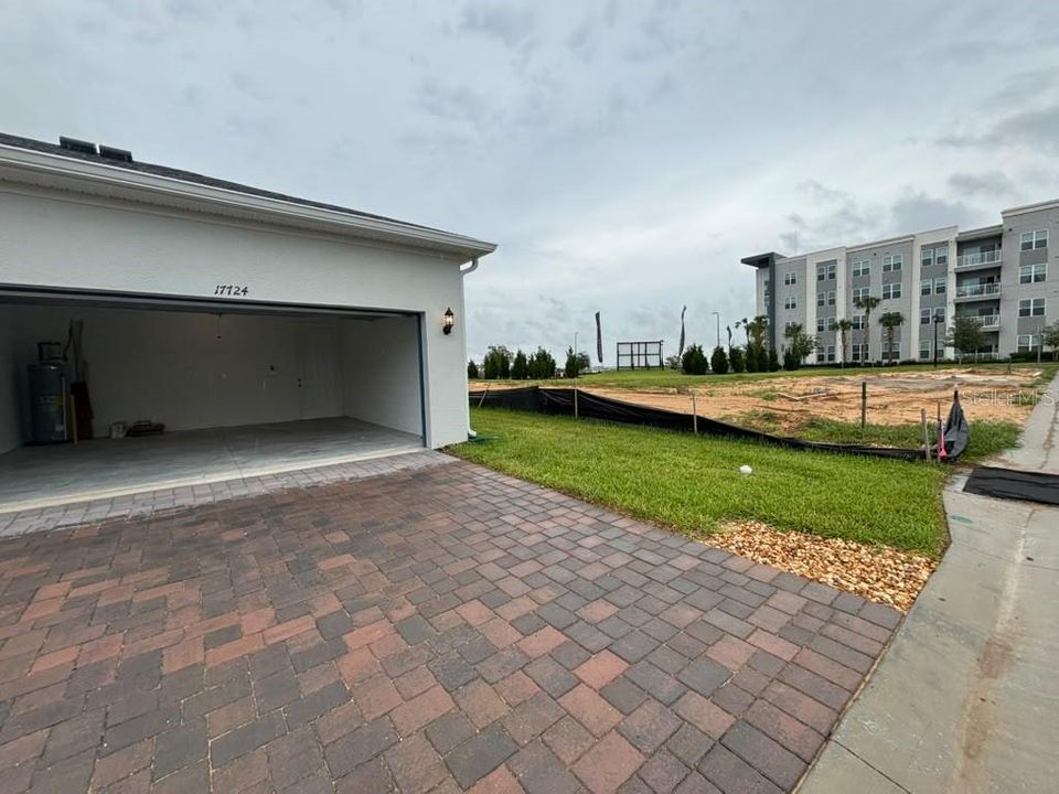 For Rent: $2,900 (3 beds, 2 baths, 1644 Square Feet)