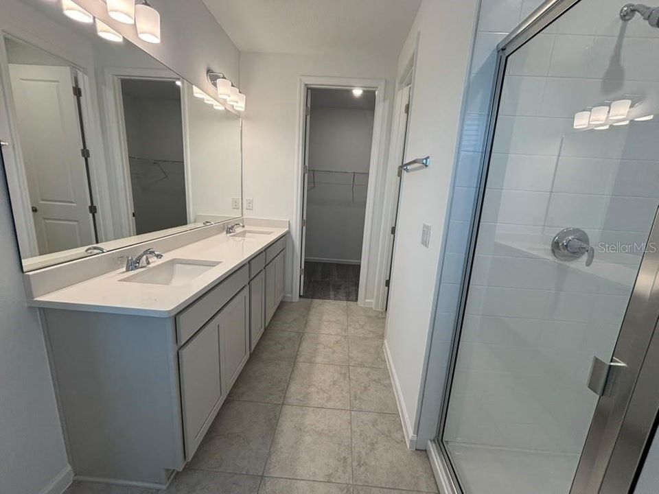 For Rent: $2,900 (3 beds, 2 baths, 1644 Square Feet)