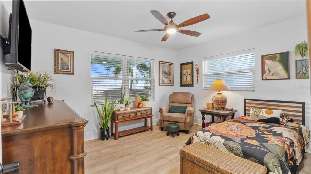 For Sale: $1,650,000 (4 beds, 2 baths, 2120 Square Feet)