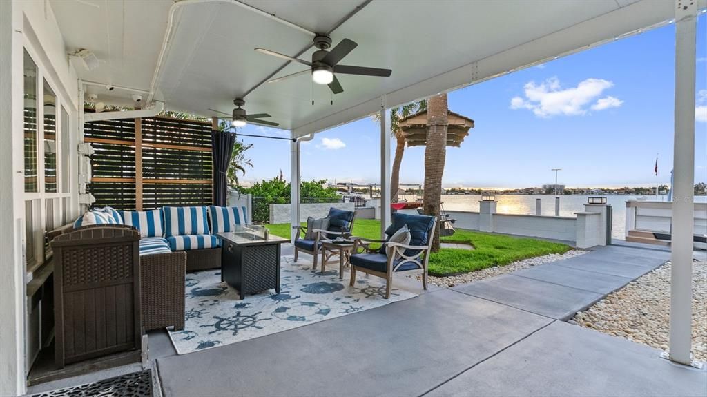 For Sale: $1,650,000 (4 beds, 2 baths, 2120 Square Feet)