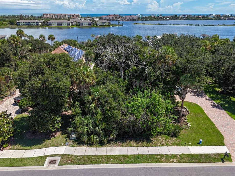 En Venta: $314,900 (0.47 acres)