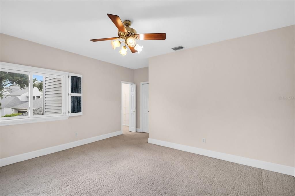 For Sale: $350,000 (3 beds, 3 baths, 2445 Square Feet)