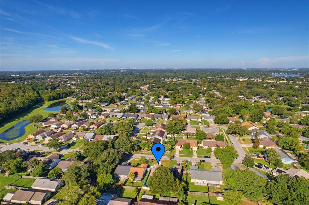 For Sale: $315,000 (2 beds, 2 baths, 981 Square Feet)