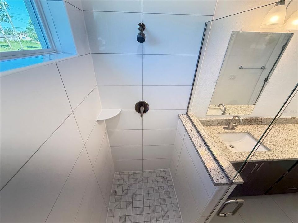 For Rent: $1,675 (3 beds, 2 baths, 1268 Square Feet)