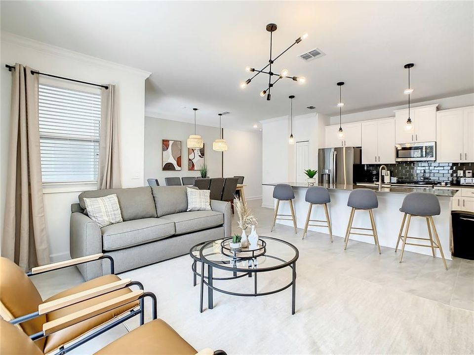 En Venta: $574,000 (4 camas, 3 baños, 1902 Pies cuadrados)