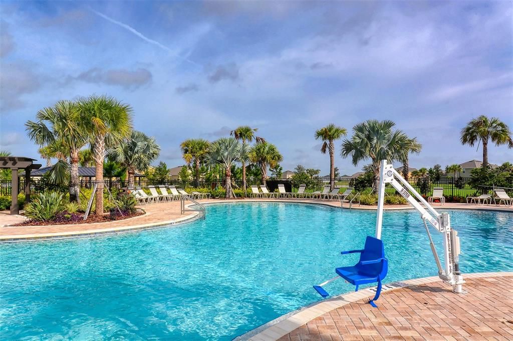 待售: $650,000 (4 贝兹, 3 浴室, 2938 平方英尺)