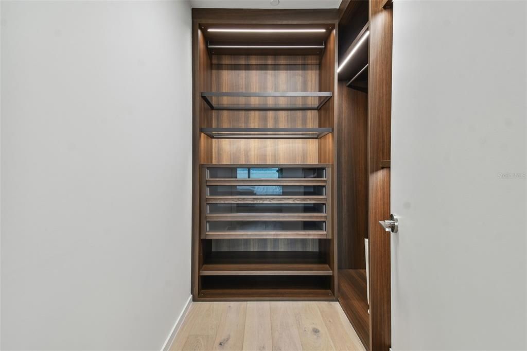 В аренду: $8,500 (3 спален, 3 ванн, 1847 Квадратных фут)