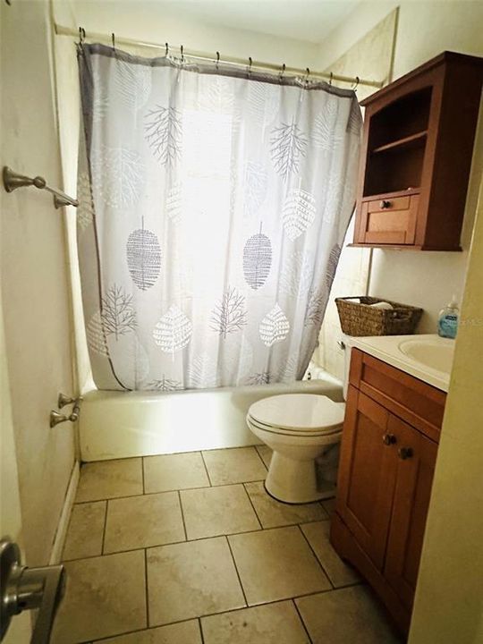 На продажу: $265,000 (2 спален, 1 ванн, 624 Квадратных фут)