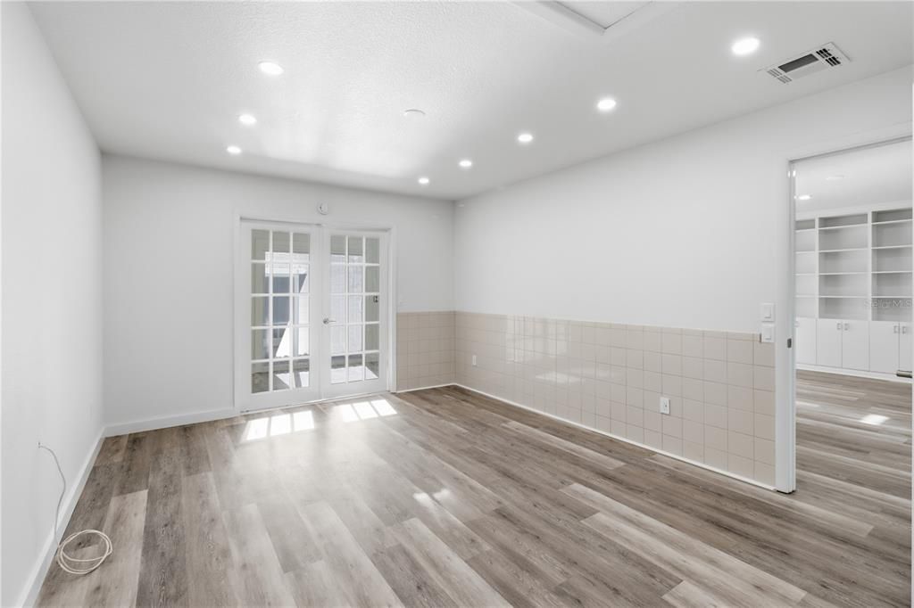 En Venta: $295,000 (3 camas, 2 baños, 1544 Pies cuadrados)