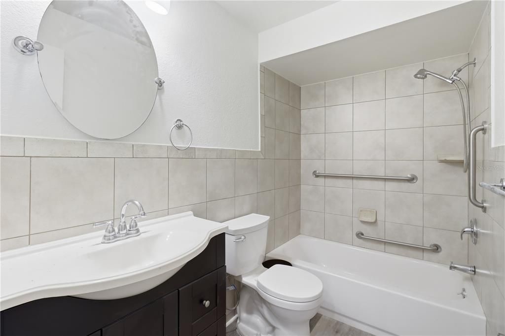 En Venta: $295,000 (3 camas, 2 baños, 1544 Pies cuadrados)