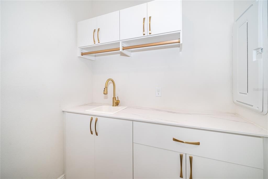 En Venta: $1,299,000 (6 camas, 5 baños, 3739 Pies cuadrados)