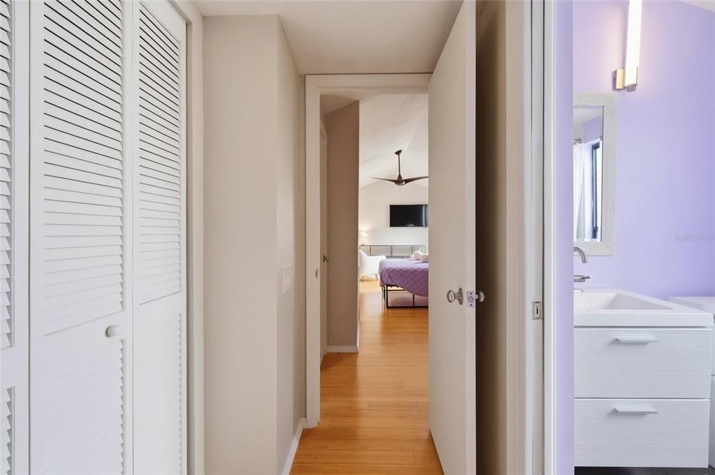 For Sale: $255,000 (2 beds, 2 baths, 1223 Square Feet)