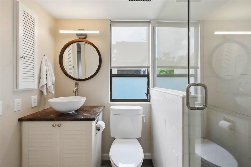 For Sale: $255,000 (2 beds, 2 baths, 1223 Square Feet)