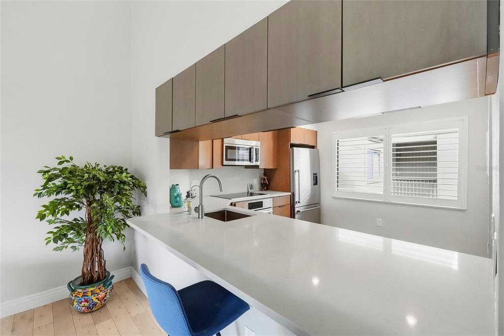 For Sale: $255,000 (2 beds, 2 baths, 1223 Square Feet)