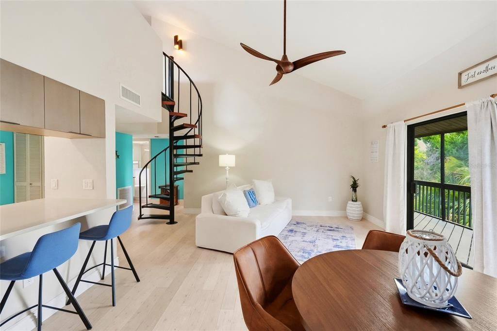For Sale: $255,000 (2 beds, 2 baths, 1223 Square Feet)