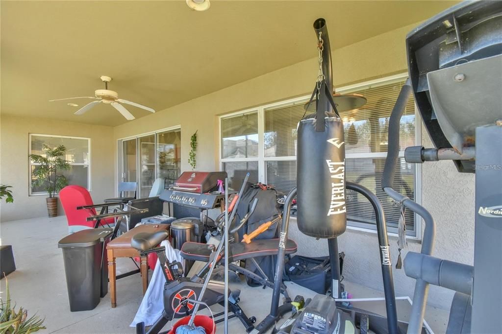 En Venta: $268,500 (2 camas, 2 baños, 1591 Pies cuadrados)