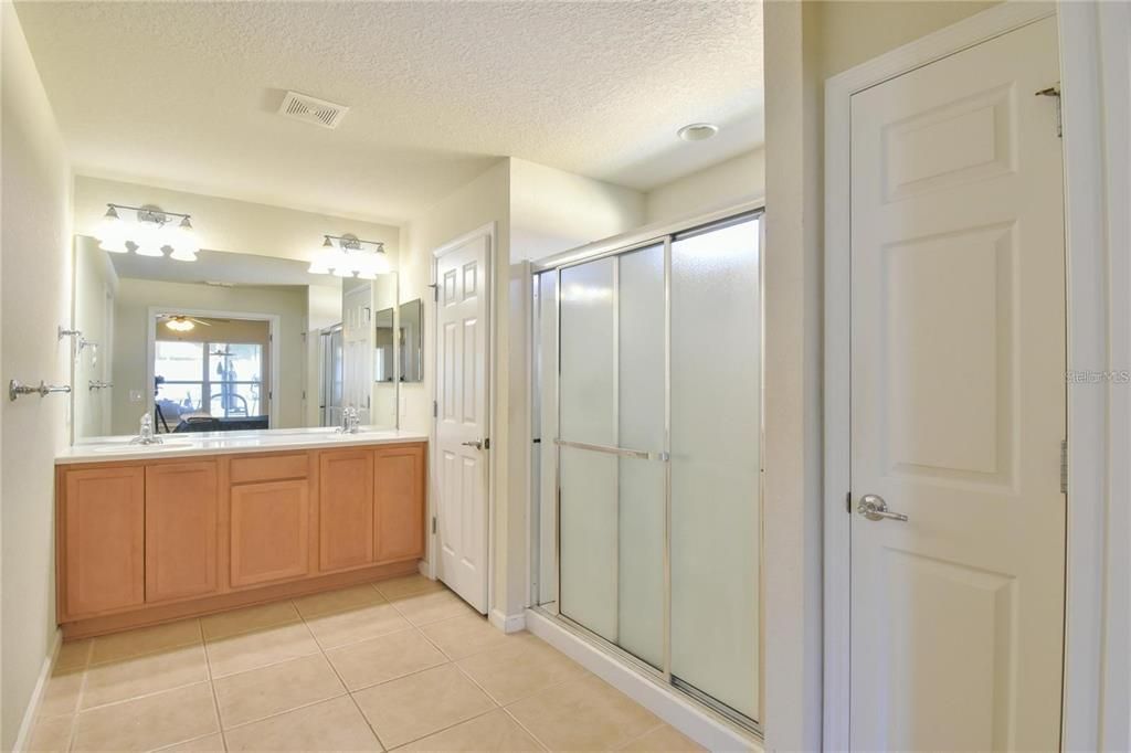 En Venta: $268,500 (2 camas, 2 baños, 1591 Pies cuadrados)