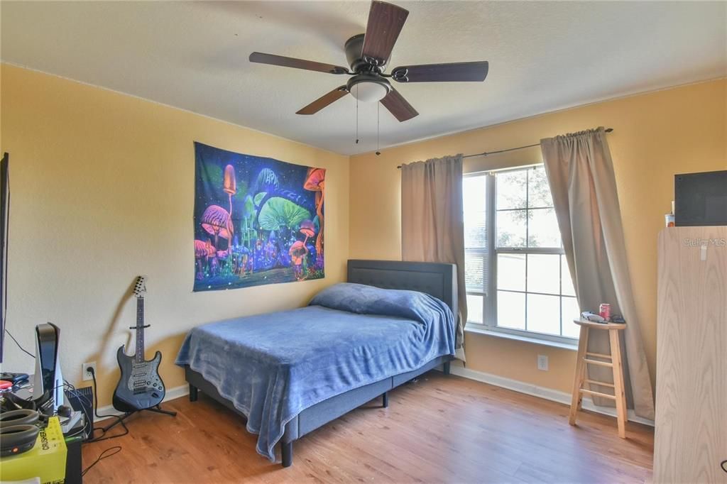 En Venta: $268,500 (2 camas, 2 baños, 1591 Pies cuadrados)