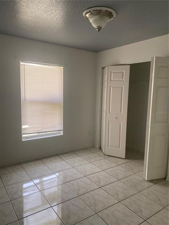 For Rent: $1,600 (3 beds, 2 baths, 1038 Square Feet)
